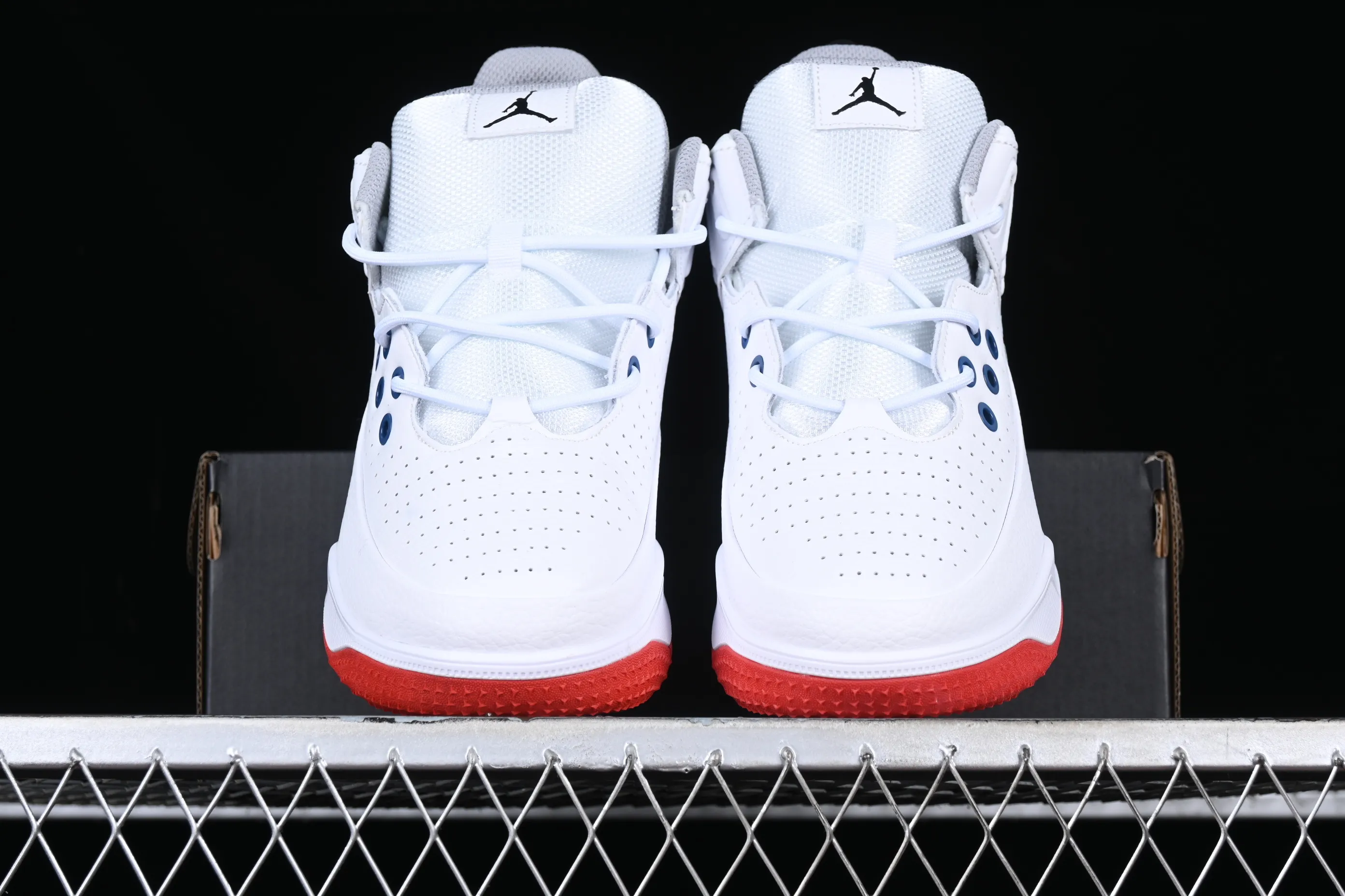 All categories Air Jordan Jordan series basketball shoes Air Jordan 5 Air Jordan Max Aura 5 retro air cushion basketball shoes DZ4353-101